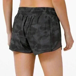 Lululemon hooty hot short